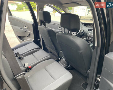 Черный Рено Сценик, объемом двигателя 1.6 л и пробегом 180 тыс. км за 7700 $, фото 13 на Automoto.ua