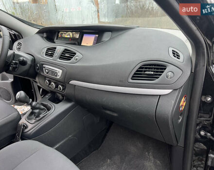 Черный Рено Сценик, объемом двигателя 1.6 л и пробегом 202 тыс. км за 8799 $, фото 52 на Automoto.ua