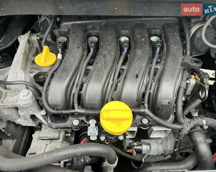 Рено Сценік 2012 у Вінниці на Automoto.ua Чорний Рено Сценік, об'ємом двигуна 1.6 л та пробігом 202 тис. км за 8700 $, фото 76 на Automoto.ua