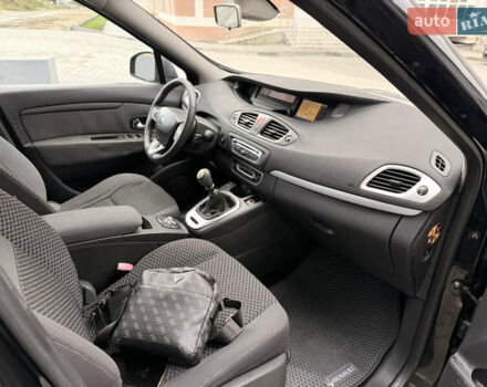 Черный Рено Сценик, объемом двигателя 1.5 л и пробегом 325 тыс. км за 5700 $, фото 16 на Automoto.ua