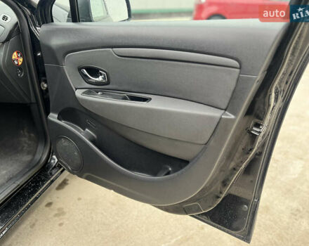 Рено Сценік 2012 у Вінниці на Automoto.ua Чорний Рено Сценік, об'ємом двигуна 1.6 л та пробігом 202 тис. км за 8700 $, фото 62 на Automoto.ua