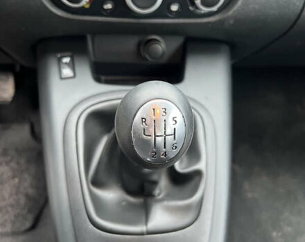 Черный Рено Сценик, объемом двигателя 1.6 л и пробегом 202 тыс. км за 8799 $, фото 30 на Automoto.ua