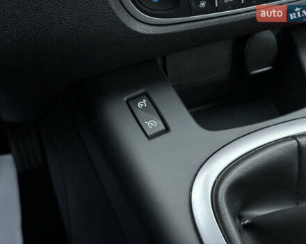 Черный Рено Сценик, объемом двигателя 1.6 л и пробегом 225 тыс. км за 9900 $, фото 98 на Automoto.ua