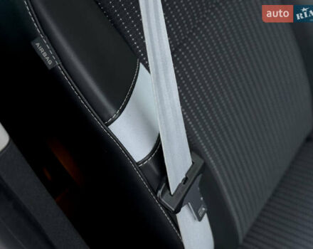 Черный Рено Сценик, объемом двигателя 1.6 л и пробегом 225 тыс. км за 9900 $, фото 76 на Automoto.ua