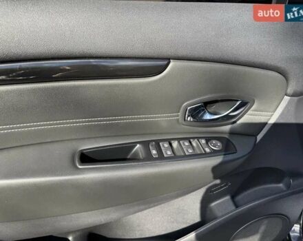 Черный Рено Сценик, объемом двигателя 1.5 л и пробегом 182 тыс. км за 8100 $, фото 5 на Automoto.ua