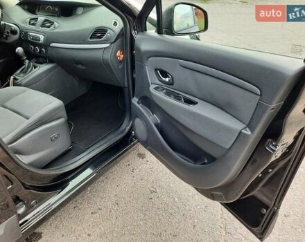 Черный Рено Сценик, объемом двигателя 1.6 л и пробегом 162 тыс. км за 8999 $, фото 104 на Automoto.ua