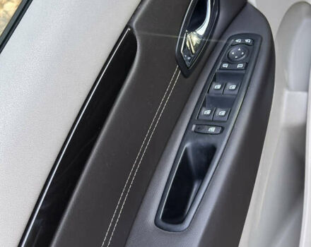 Черный Рено Сценик, объемом двигателя 1.6 л и пробегом 200 тыс. км за 10000 $, фото 7 на Automoto.ua