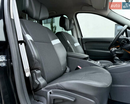 Черный Рено Сценик, объемом двигателя 1.6 л и пробегом 225 тыс. км за 9900 $, фото 73 на Automoto.ua