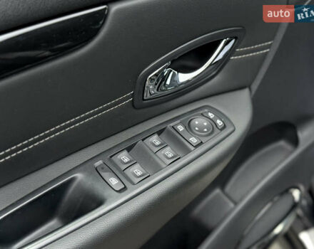 Черный Рено Сценик, объемом двигателя 1.6 л и пробегом 225 тыс. км за 9900 $, фото 82 на Automoto.ua