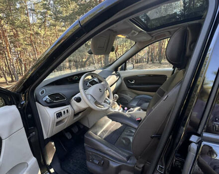 Черный Рено Сценик, объемом двигателя 1.6 л и пробегом 200 тыс. км за 10000 $, фото 6 на Automoto.ua