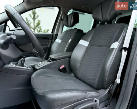 Черный Рено Сценик, объемом двигателя 1.6 л и пробегом 225 тыс. км за 9900 $, фото 67 на Automoto.ua