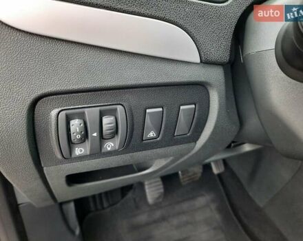 Черный Рено Сценик, объемом двигателя 1.6 л и пробегом 162 тыс. км за 8999 $, фото 53 на Automoto.ua