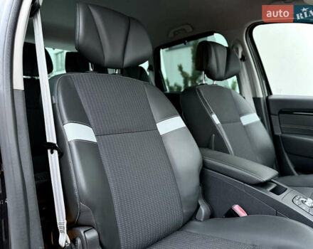 Черный Рено Сценик, объемом двигателя 1.6 л и пробегом 225 тыс. км за 9900 $, фото 74 на Automoto.ua