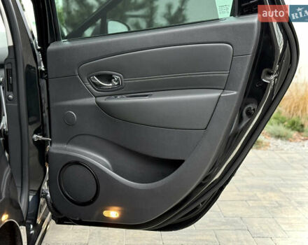 Черный Рено Сценик, объемом двигателя 1.6 л и пробегом 225 тыс. км за 9900 $, фото 89 на Automoto.ua