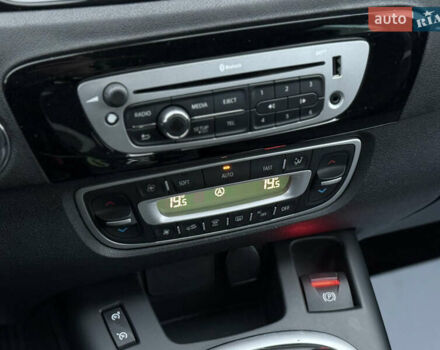 Черный Рено Сценик, объемом двигателя 1.6 л и пробегом 225 тыс. км за 9900 $, фото 99 на Automoto.ua