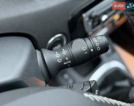 Черный Рено Сценик, объемом двигателя 1.6 л и пробегом 225 тыс. км за 9900 $, фото 97 на Automoto.ua