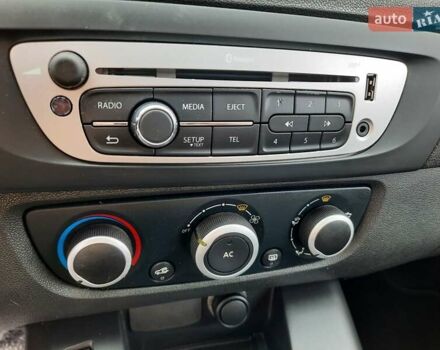 Черный Рено Сценик, объемом двигателя 1.6 л и пробегом 162 тыс. км за 8999 $, фото 57 на Automoto.ua