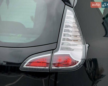 Черный Рено Сценик, объемом двигателя 1.6 л и пробегом 225 тыс. км за 9900 $, фото 42 на Automoto.ua