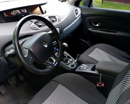 Черный Рено Сценик, объемом двигателя 1.5 л и пробегом 285 тыс. км за 9000 $, фото 2 на Automoto.ua