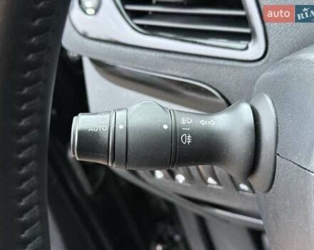 Чорний Рено Сценік, об'ємом двигуна 1.6 л та пробігом 299 тис. км за 8800 $, фото 33 на Automoto.ua