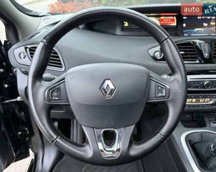 Чорний Рено Сценік, об'ємом двигуна 1.6 л та пробігом 299 тис. км за 8800 $, фото 31 на Automoto.ua