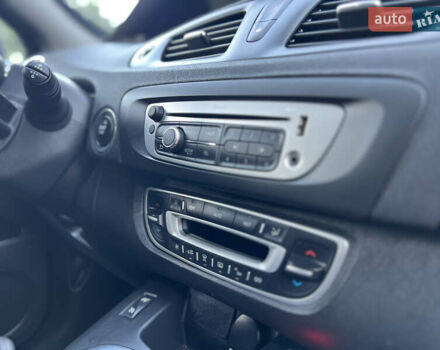 Рено Сценик 2015 в Виннице на Automoto.ua Черный Рено Сценик, объемом двигателя 1.46 л и пробегом 210 тыс. км за 10250 $, фото 52 на Automoto.ua