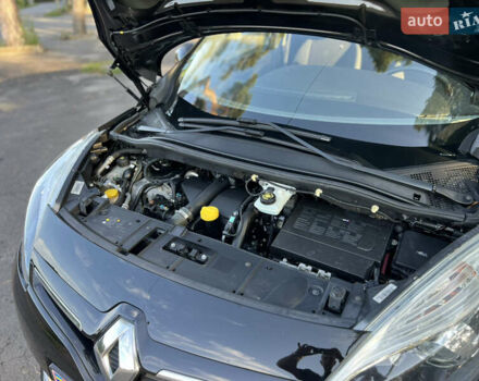 Рено Сценик 2015 в Виннице на Automoto.ua Черный Рено Сценик, объемом двигателя 1.46 л и пробегом 210 тыс. км за 10250 $, фото 32 на Automoto.ua