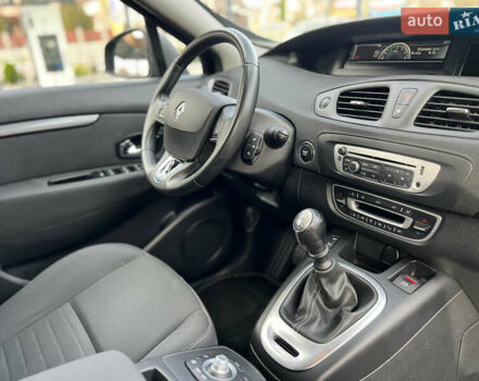Чорний Рено Сценік, об'ємом двигуна 1.5 л та пробігом 210 тис. км за 10399 $, фото 34 на Automoto.ua