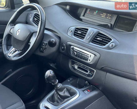 Рено Сценик 2015 в Виннице на Automoto.ua Черный Рено Сценик, объемом двигателя 1.46 л и пробегом 210 тыс. км за 10250 $, фото 50 на Automoto.ua