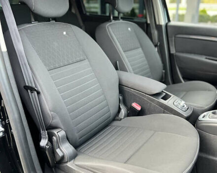 Чорний Рено Сценік, об'ємом двигуна 1.5 л та пробігом 210 тис. км за 10399 $, фото 36 на Automoto.ua