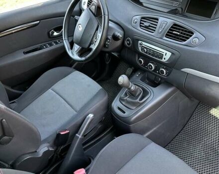 Черный Рено Сценик, объемом двигателя 1.46 л и пробегом 230 тыс. км за 10400 $, фото 9 на Automoto.ua