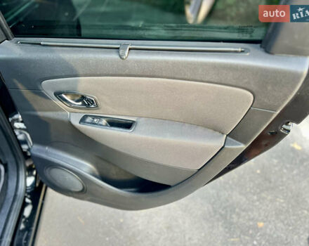 Рено Сценик 2015 в Виннице на Automoto.ua Черный Рено Сценик, объемом двигателя 1.46 л и пробегом 210 тыс. км за 10250 $, фото 57 на Automoto.ua