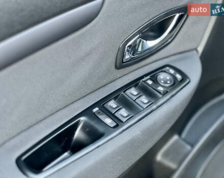 Рено Сценик 2015 в Виннице на Automoto.ua Черный Рено Сценик, объемом двигателя 1.46 л и пробегом 210 тыс. км за 10250 $, фото 41 на Automoto.ua