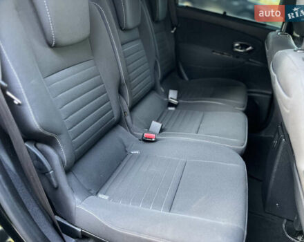 Рено Сценик 2015 в Виннице на Automoto.ua Черный Рено Сценик, объемом двигателя 1.46 л и пробегом 210 тыс. км за 10250 $, фото 59 на Automoto.ua