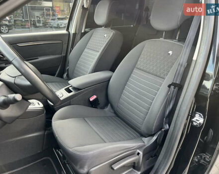 Чорний Рено Сценік, об'ємом двигуна 1.5 л та пробігом 210 тис. км за 10399 $, фото 31 на Automoto.ua