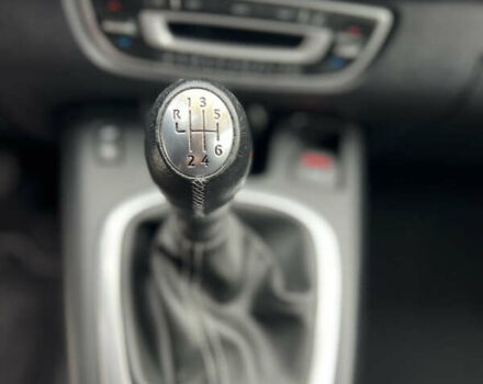 Чорний Рено Сценік, об'ємом двигуна 1.5 л та пробігом 210 тис. км за 10399 $, фото 47 на Automoto.ua