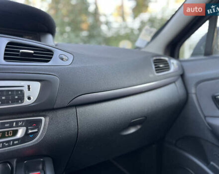 Рено Сценик 2015 в Виннице на Automoto.ua Черный Рено Сценик, объемом двигателя 1.46 л и пробегом 210 тыс. км за 10250 $, фото 68 на Automoto.ua