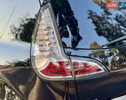 Рено Сценик 2015 в Виннице на Automoto.ua Черный Рено Сценик, объемом двигателя 1.46 л и пробегом 210 тыс. км за 10250 $, фото 23 на Automoto.ua