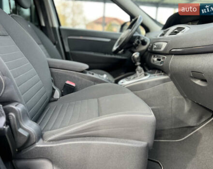 Чорний Рено Сценік, об'ємом двигуна 1.5 л та пробігом 210 тис. км за 10399 $, фото 35 на Automoto.ua