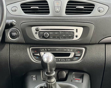 Чорний Рено Сценік, об'ємом двигуна 1.5 л та пробігом 210 тис. км за 10399 $, фото 40 на Automoto.ua