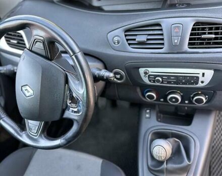 Черный Рено Сценик, объемом двигателя 1.46 л и пробегом 230 тыс. км за 10400 $, фото 17 на Automoto.ua