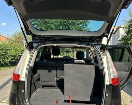 Черный Рено Сценик, объемом двигателя 1.46 л и пробегом 230 тыс. км за 10400 $, фото 16 на Automoto.ua