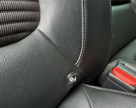 Черный Рено Сценик, объемом двигателя 1.6 л и пробегом 190 тыс. км за 14599 $, фото 62 на Automoto.ua