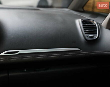 Черный Рено Сценик, объемом двигателя 1.6 л и пробегом 185 тыс. км за 14800 $, фото 39 на Automoto.ua