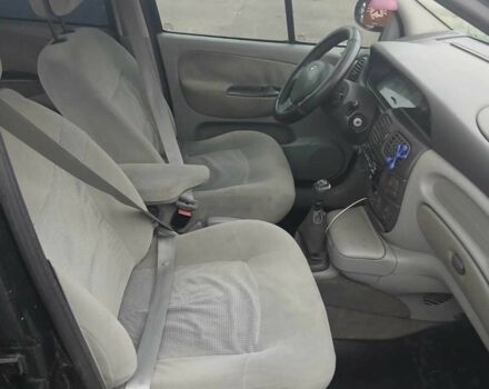 Черный Рено Сценик, объемом двигателя 1.6 л и пробегом 305 тыс. км за 4000 $, фото 7 на Automoto.ua