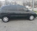 Черный Рено Сценик, объемом двигателя 1.6 л и пробегом 305 тыс. км за 4000 $, фото 6 на Automoto.ua