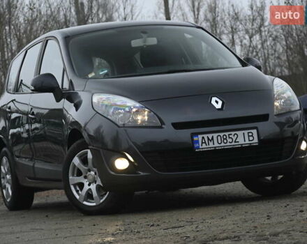 Черный Рено Сценик, объемом двигателя 1.6 л и пробегом 206 тыс. км за 6750 $, фото 1 на Automoto.ua