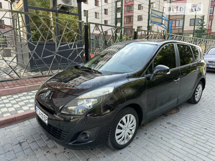Рено Сценік 2009 у Івано-Франківську на Automoto.ua Чорний Рено Сценік, об'ємом двигуна 1.5 л та пробігом 292 тис. км за 5950 $, фото 1 на Automoto.ua