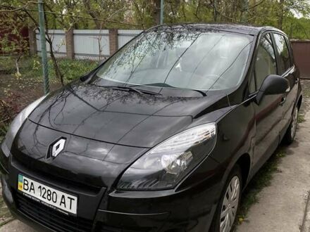 Рено Сценик 2009 в Александрие на Automoto.ua Черный Рено Сценик, объемом двигателя 1.6 л и пробегом 110 тыс. км за 6400 $, фото 1 на Automoto.ua