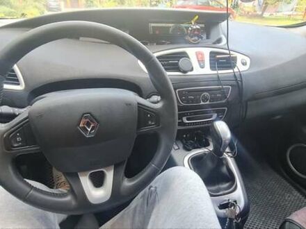 Рено Сценик 2010 в Черткове на Automoto.ua Черный Рено Сценик, объемом двигателя 1.5 л и пробегом 205 тыс. км за 7200 $, фото 1 на Automoto.ua